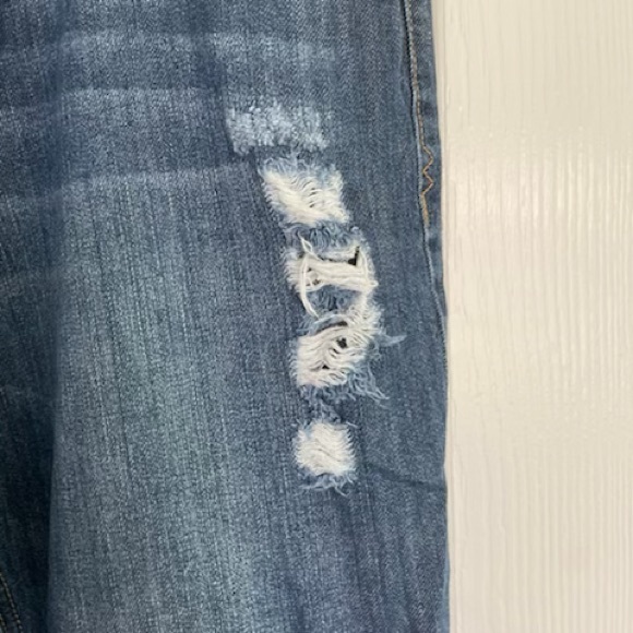 Mossimo Supply Co. - Picture 10 of 12